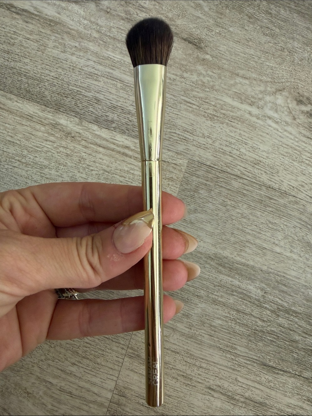 Sarah Cream complexion Brush in Gold — Soft Blending Brush